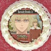 Pri Cake (Barnaby) (プリケーキ バーナビー・ブルックス Jr.) BP19TXHCT02Z ¥4,320 Came with a can badge