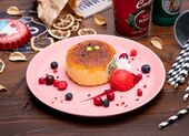 Fire Emblem's Caramelized Pancakes (ファイヤーエンブレム キャラメリゼパンケーキ) ¥1,200 Pancakes, blackcurrant ice cream, raspberry sauce