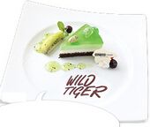 Eternal Hero 1 minute ver. 永久不滅HERO 1minute.ver) ¥1,000 Banana and green apple mousse cake