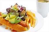 Avocado Sweet Chili Hot Dog (アボカドスイートチリドッグ) ¥900